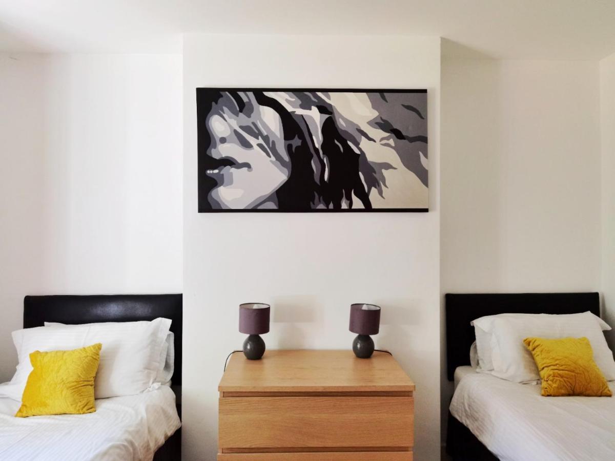 Perry Road, Beautiful Large House Available For Guests And Contractors Parking Wifi Villa Нотингам Екстериор снимка