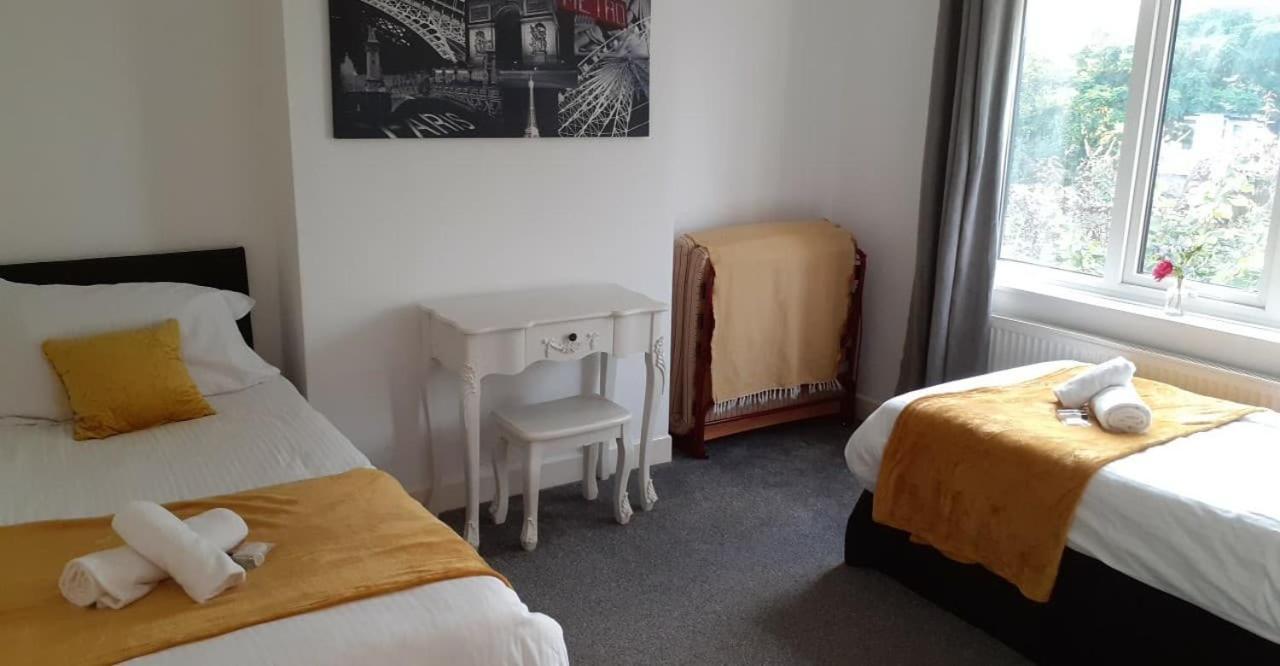 Perry Road, Beautiful Large House Available For Guests And Contractors Parking Wifi Villa Нотингам Екстериор снимка