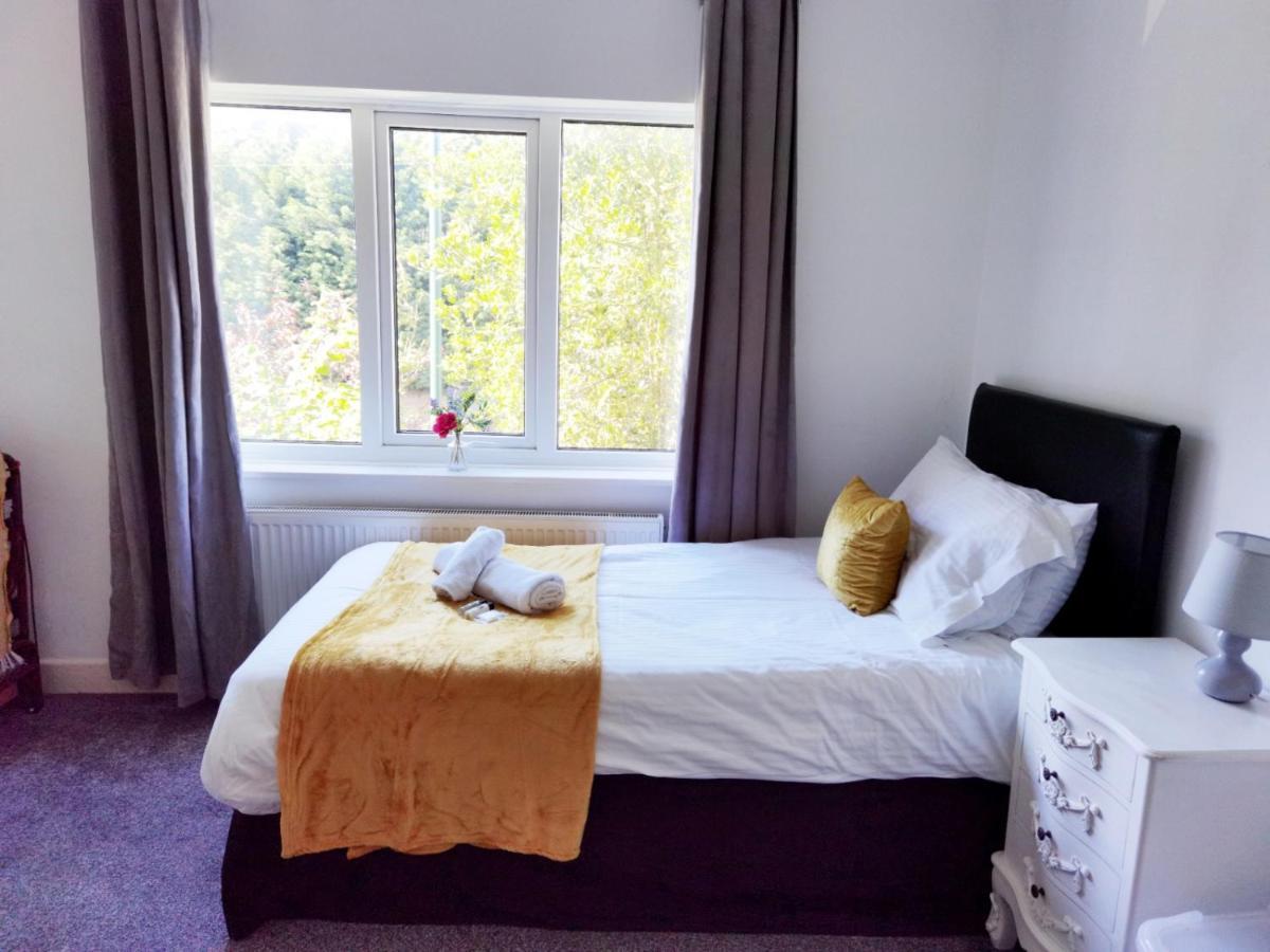 Perry Road, Beautiful Large House Available For Guests And Contractors Parking Wifi Villa Нотингам Екстериор снимка